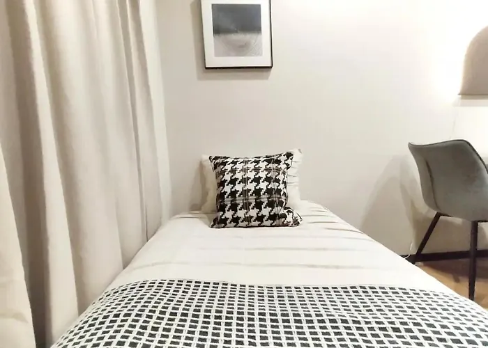 G81新宿最中心 两室一厅 新宿三丁目车站4分 2 Rooms Shinjuku Center 4 Mins To St Max 6P 直达新宿 涉谷 表参道 池袋 上野 代代木 银座 原宿